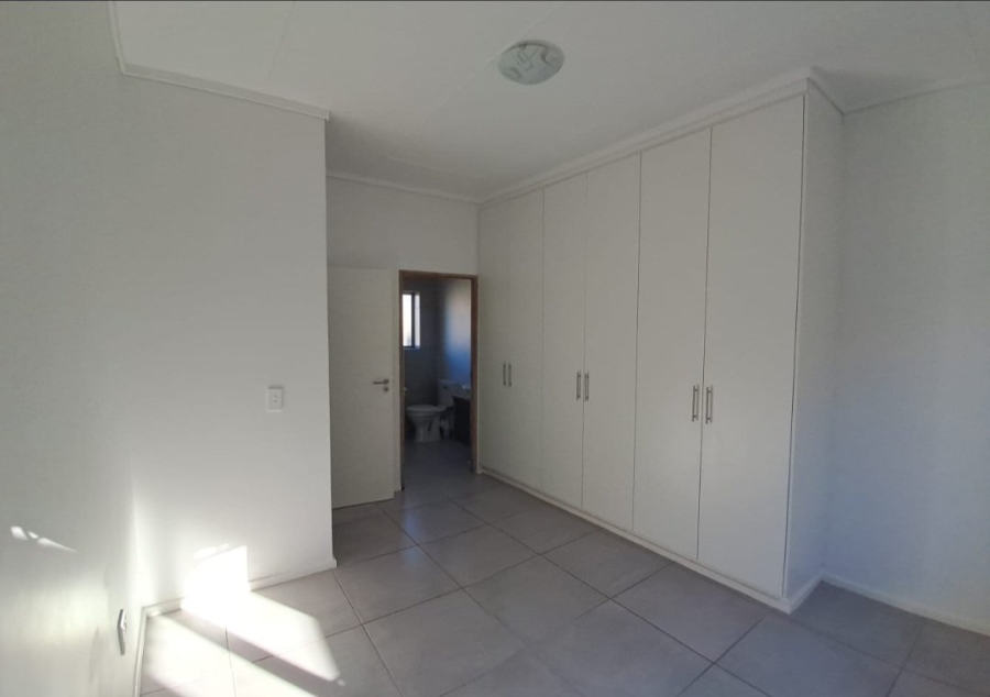 2 Bedroom Property for Sale in Mooikloof Country Estate Western Cape
